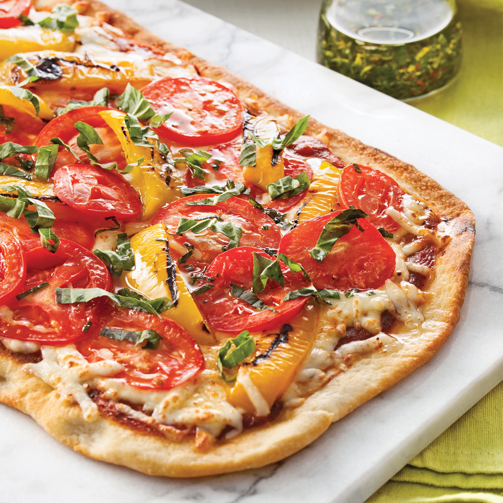 Pizza Aux Tomates Et Poivrons Sur Le Barbecue Recettes Cuisine Et