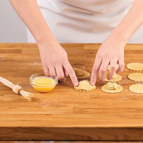 Comment Faire Des Raviolis Maison - En étapes - Cuisine Et Nutrition ...